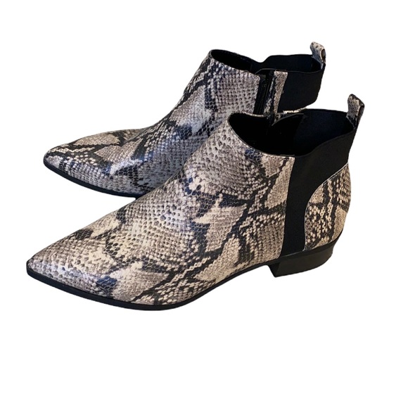 Anthropologie Parker & Sky Snakeskin Animal Chelsea Ankle Boots NWOT Size 8.5 - Picture 4 of 15